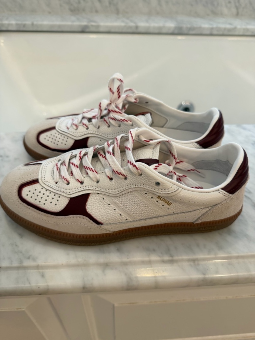 ALOHAS White and Burgundy Accent Low-Top Sneakers - Picture 2 of 3